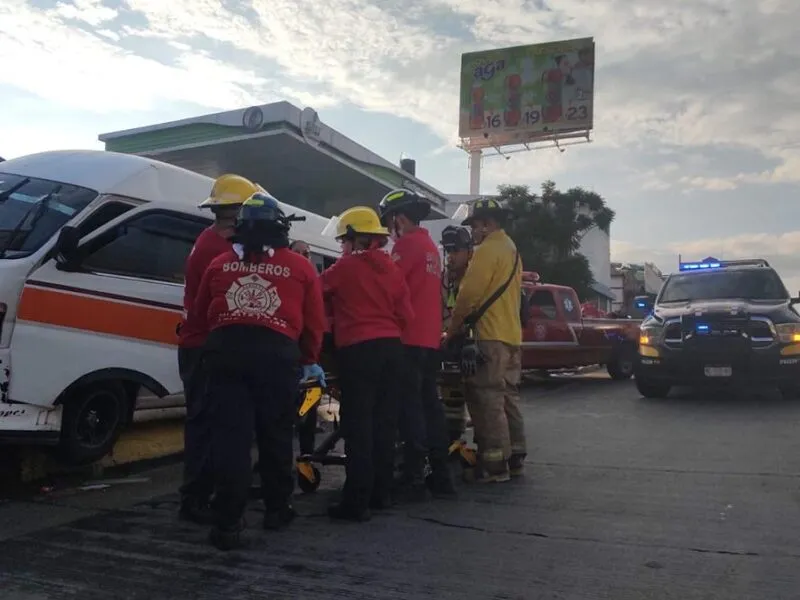 Choque sobre libramiento de Morelia deja un herido