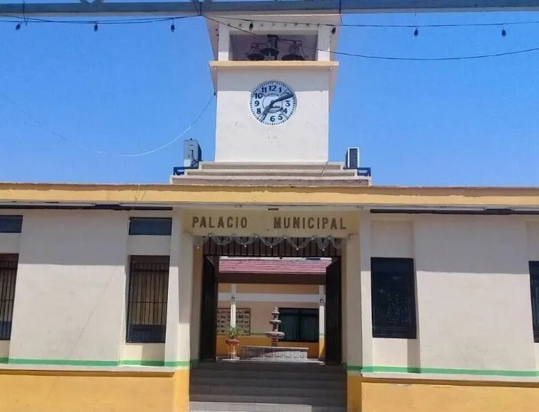 Cierran presidencia municipal de Buenavista por presuntas amenazas contra la alcaldesa