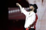Colosal y vibrante; Carín León llena el Morelos en un concierto épico