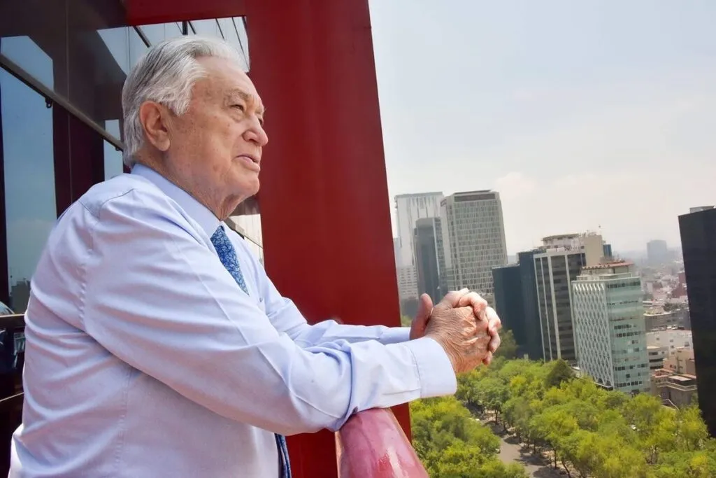 Congelan cuentas bancarias a la familia Bartlett por investigación internacional