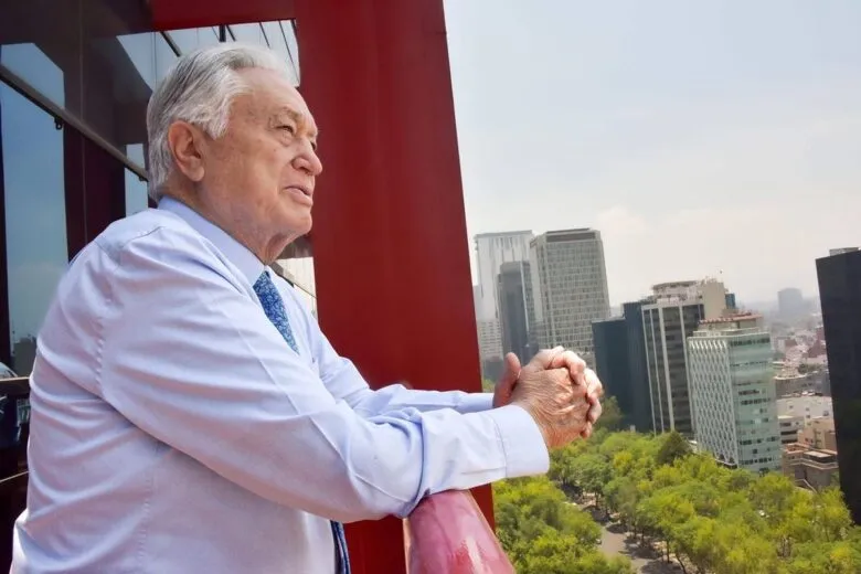 Congelan cuentas bancarias a la familia Bartlett por investigación internacional