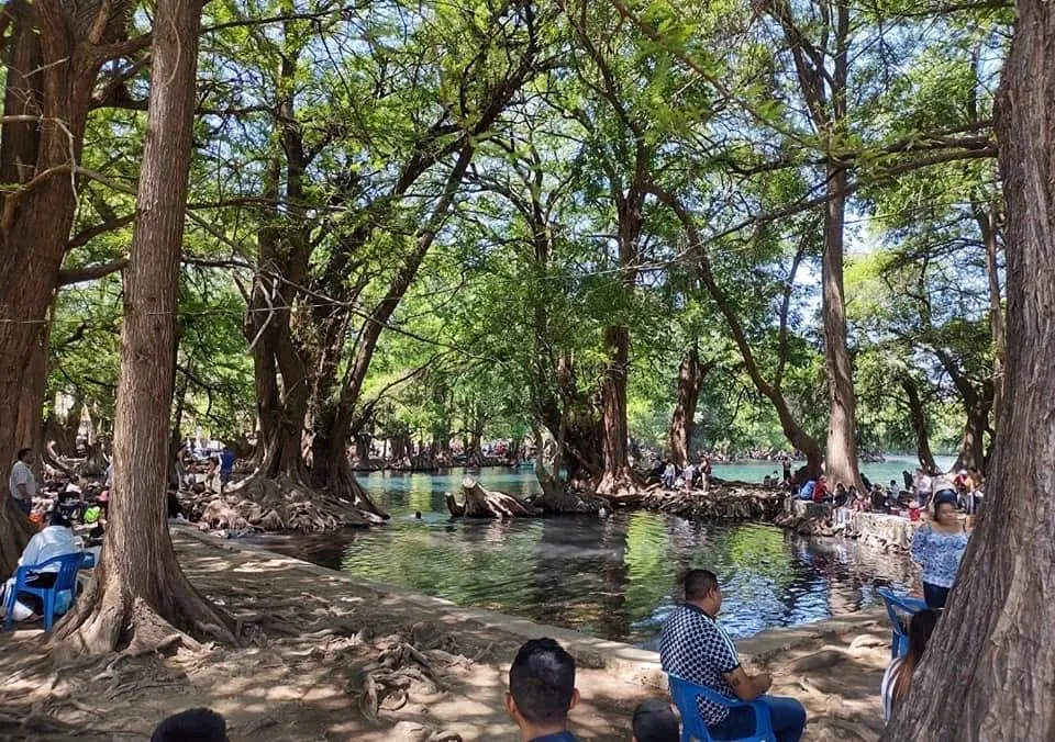 Conoce el lago de Camécuaro en Michoacán