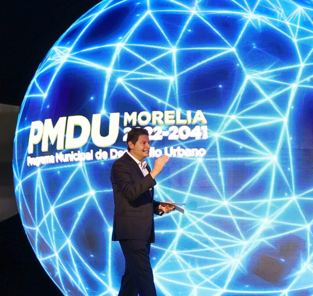 Costó informe de Alfonso Martínez 1.9 mdp; esfera es parte de otra obra