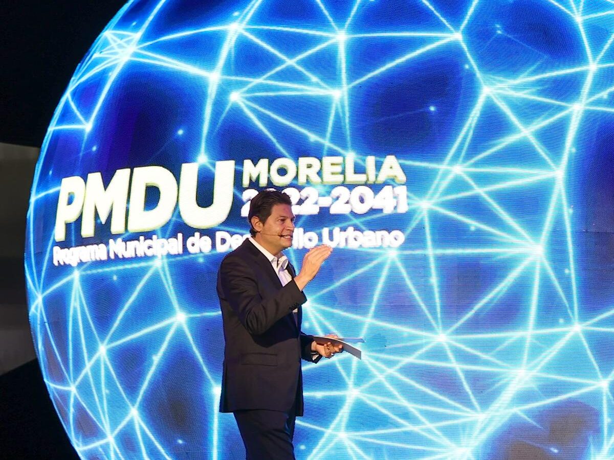 Costó informe de Alfonso Martínez 1.9 mdp; esfera es parte de otra obra