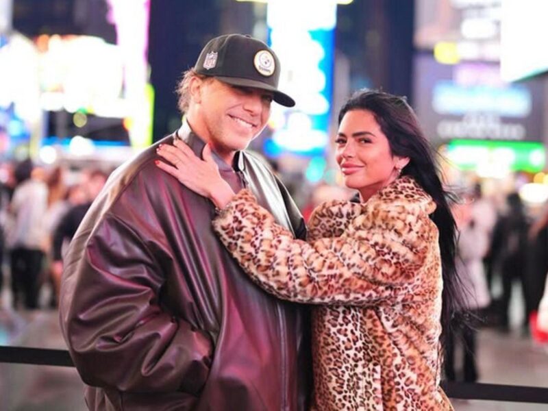 Cristian Castro confirma boda con Mariela Sánchez y aclara polémica por su llegada en silla de ruedas
