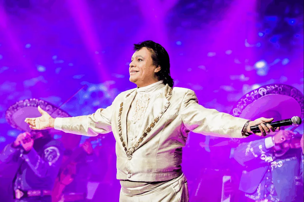 Cristian Castro revela que casi muere en un accidente junto a Juan Gabriel-1