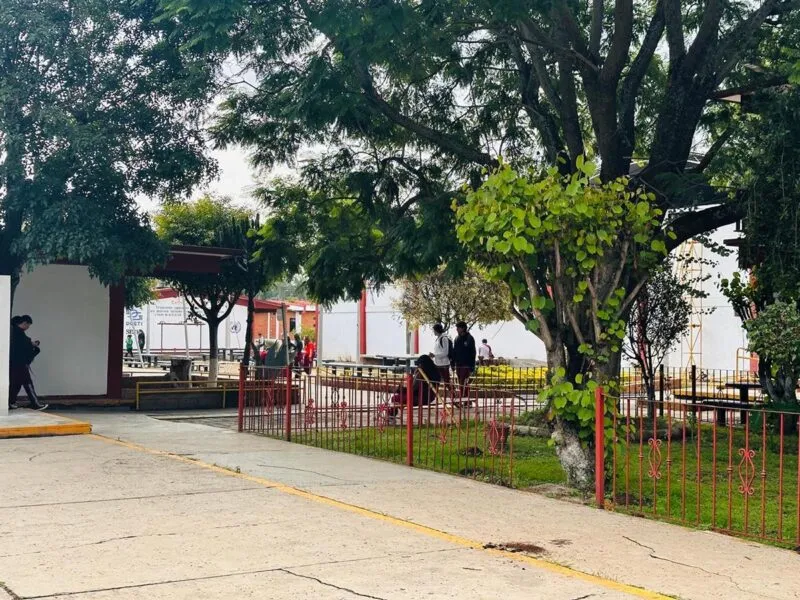 De 2 mil pesos las cuotas para ingresar al CBTis 149 de Morelia; director niega obligatoriedad