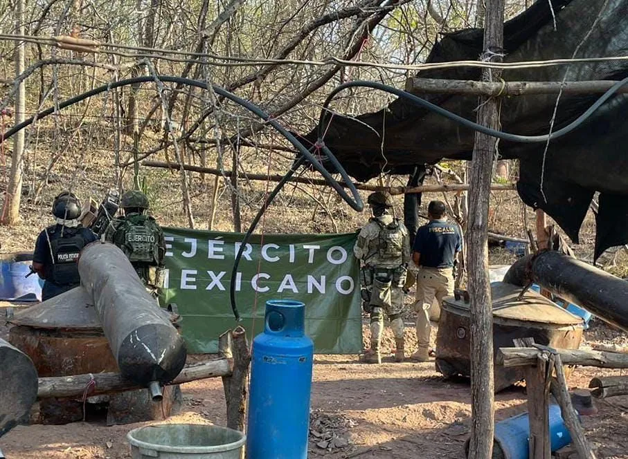 Defensa localiza y desmantela laboratorio clandestino en Turicato: SSP