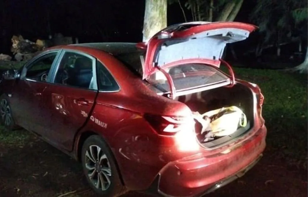 Detienen en Quiroga a militar y dos mujeres con 10 kilos de marihuana en un Cavalier