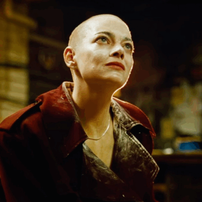 Emma Stone sorprende con transformación para la película “Bugonia”