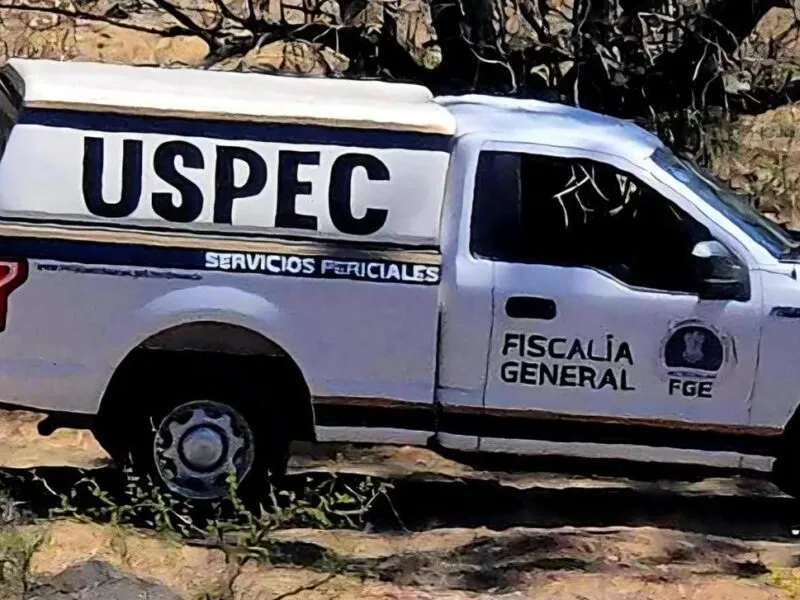 En Apatzingán localizan los restos óseos de un hombre, estaban en una barranca
