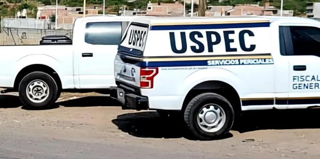 En Cotija localizan a dos hombres sin vida y con ‘narcomensajes’