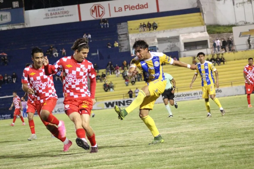 Equipos Michoacanos inician con derrota en Liga Premier