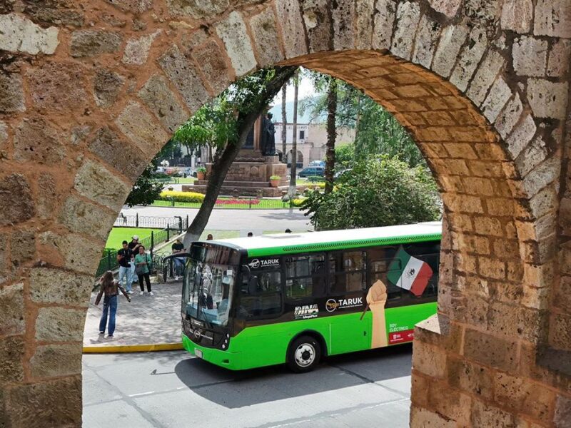 EU, interesado en unidades de Taruk, primer autobús eléctrico, revela Ebrard; solicita a México 20 mil unidades-1