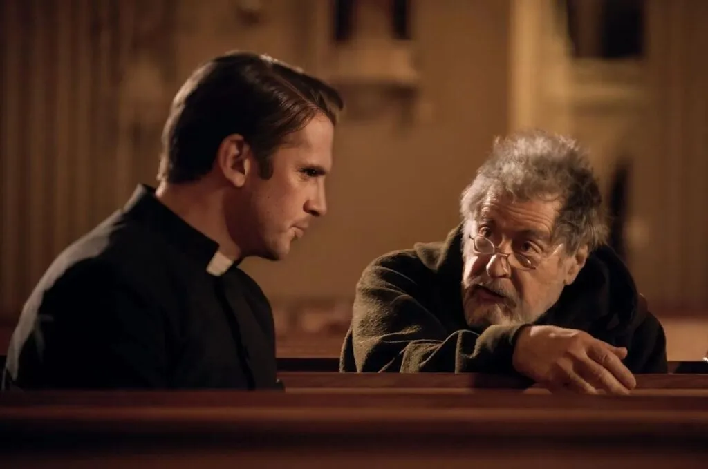 La nueva película de terror, “Exorcismo: El Ritual”, protagonizada por el ganador del Oscar "Al Pacino" revive el caso de Emma Schmidt, inspirado en hechos reales; uno de los exorcismos más impactantes y debatidos por la Iglesia Católica y la ciencia 1