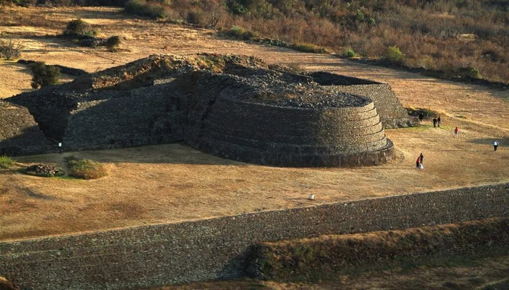 Explora la riqueza cultural de Michoacán en sus zonas arqueológicas-2