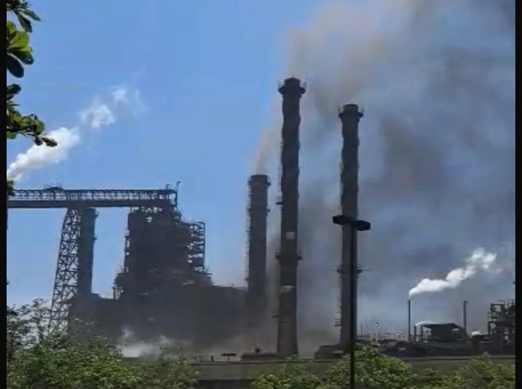 Explosión en ArcelorMittal Lázaro Cárdenas deja daños estructurales sin víctimas