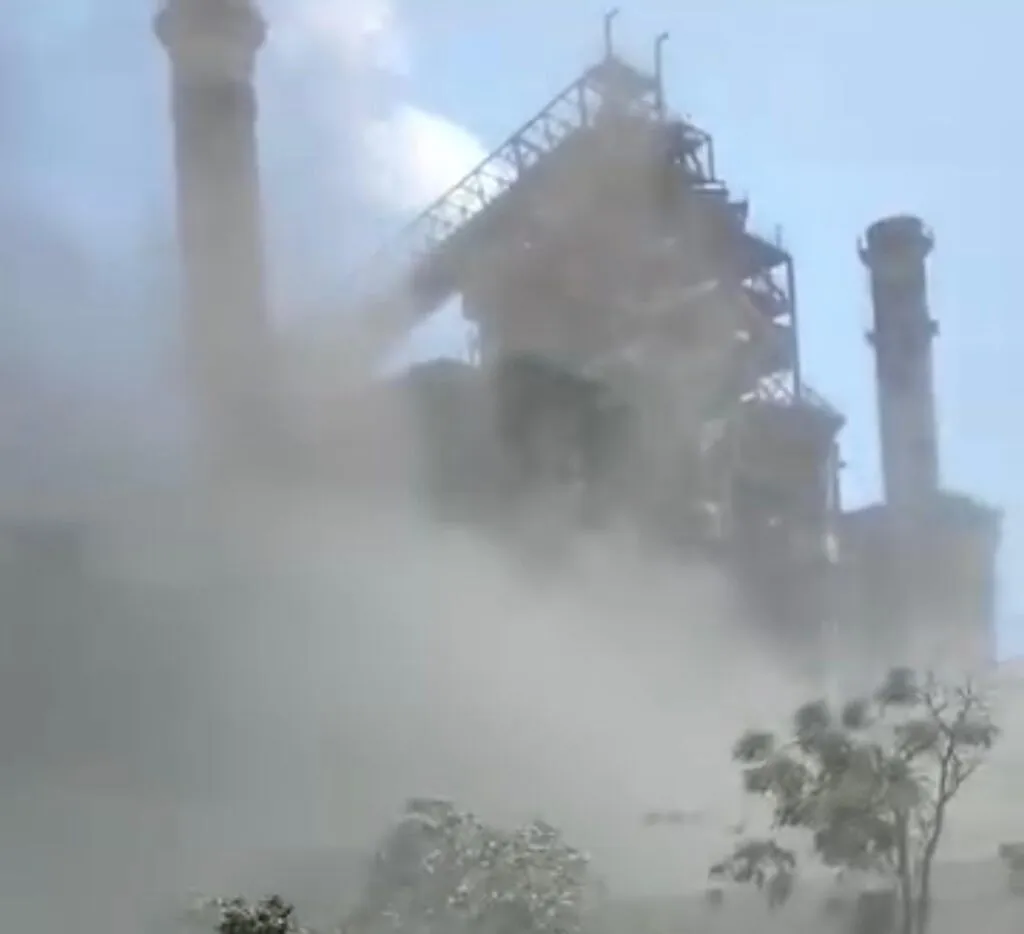 Explosión en ArcelorMittal Lázaro Cárdenas deja daños estructurales sin víctimas 2