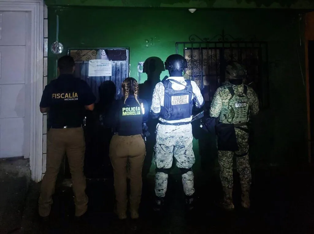 FGE asegura más de 900 dosis de metanfetamina