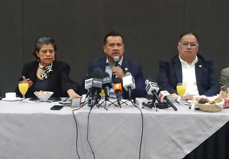 FGE Michoacán revisará posibles nexos de alcaldes con el crimen organizado