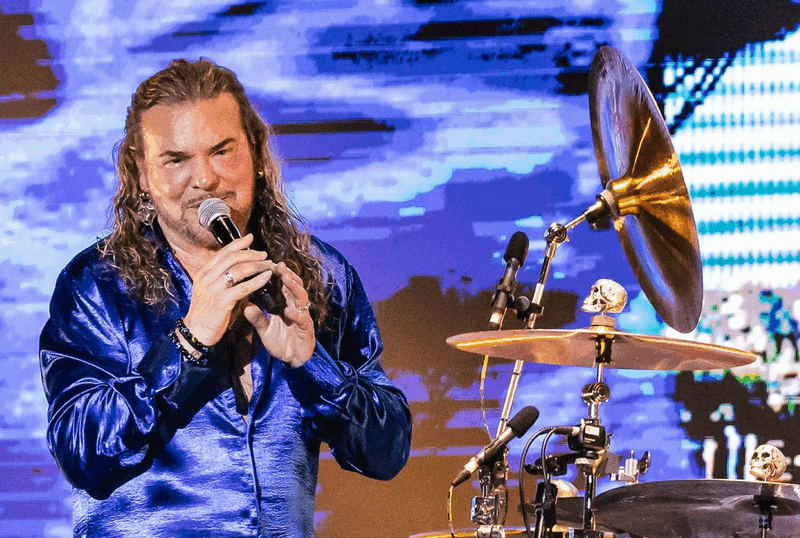Fher de Maná critica al reguetón y corridos tumbados: “Musicalmente y literalmente es muy pobre”