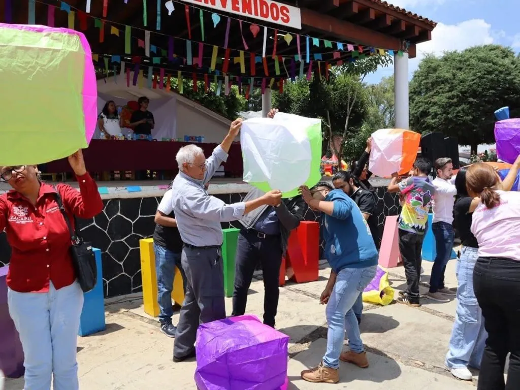 globos de Cantoya llenarán de magia hoy Tiríndaro