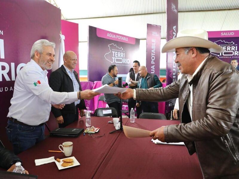 Gobierno de puertas abiertas; Bedolla lleva audiencia pública a Epitacio Huerta