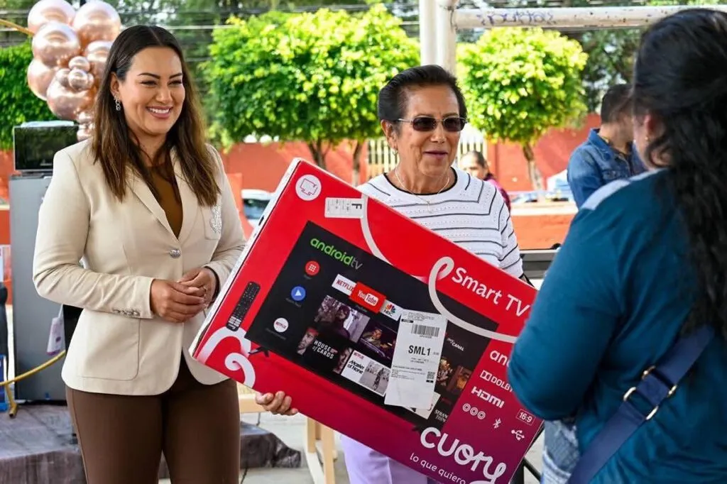 Gobierno de Zacapu celebra a sus abuelos Zacapu abraza a sus abuelos con integración y reconocimiento 2