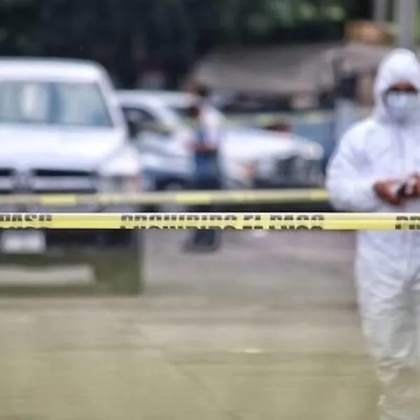 Abandonan dos cabezas humanas con narcomensaje en plena vía pública