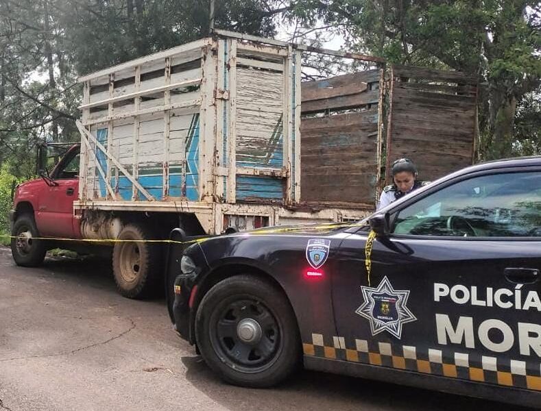 Hombre es asesinado abordo de su vehículo en Morelia