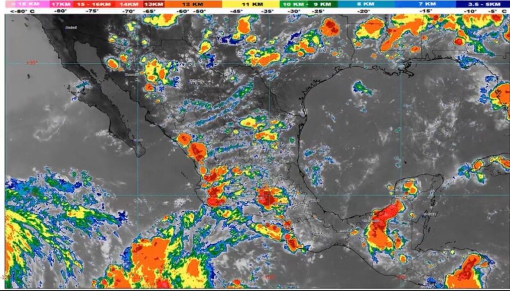 Huracán Gil se degrada a tormenta tropical