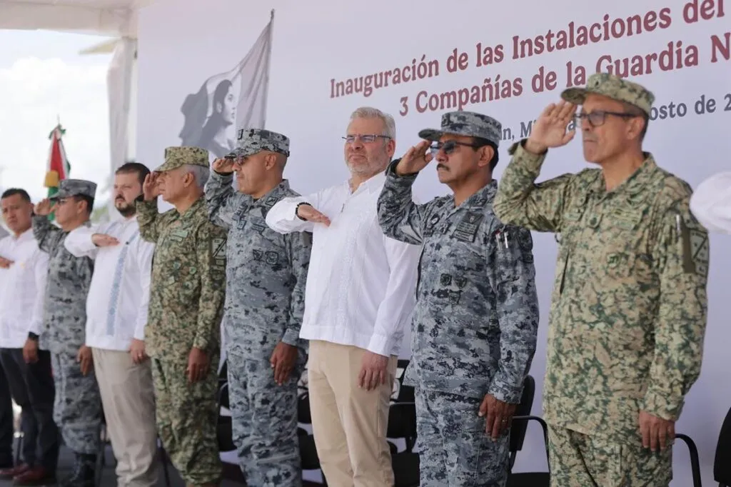 Inaugura Bedolla cuartel regional de la Guardia Nacional en Apatzingán-1