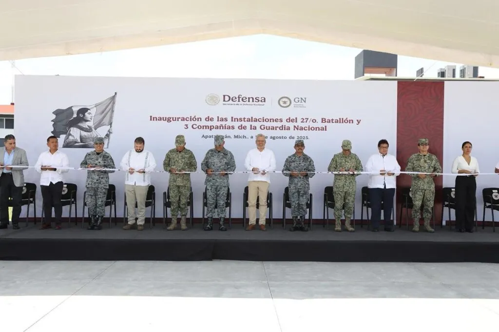 Inaugura Bedolla cuartel regional de la Guardia Nacional en Apatzingán