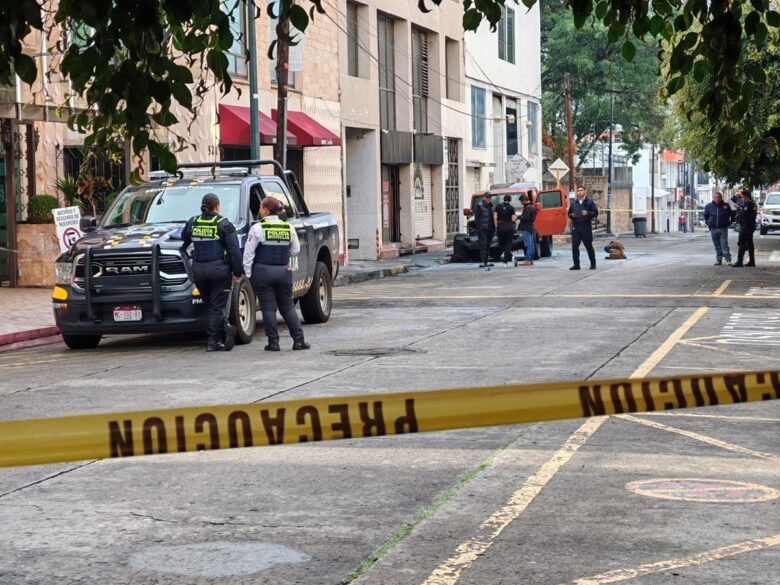 Incendian camioneta de panificadora en Morelia: cámaras captan el momento
