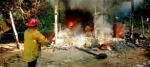 Incendio consume vivienda de la colonia La Huerta en Apatzingán