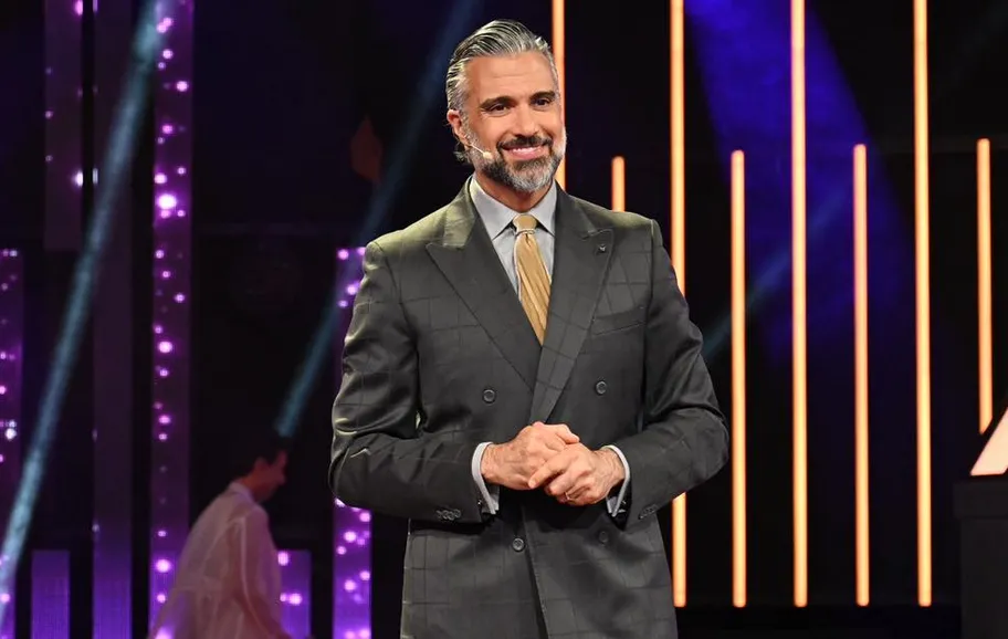 Jaime Camil se defiende tras recibir hate por apoyar a los Aguilar y Christian Nodal