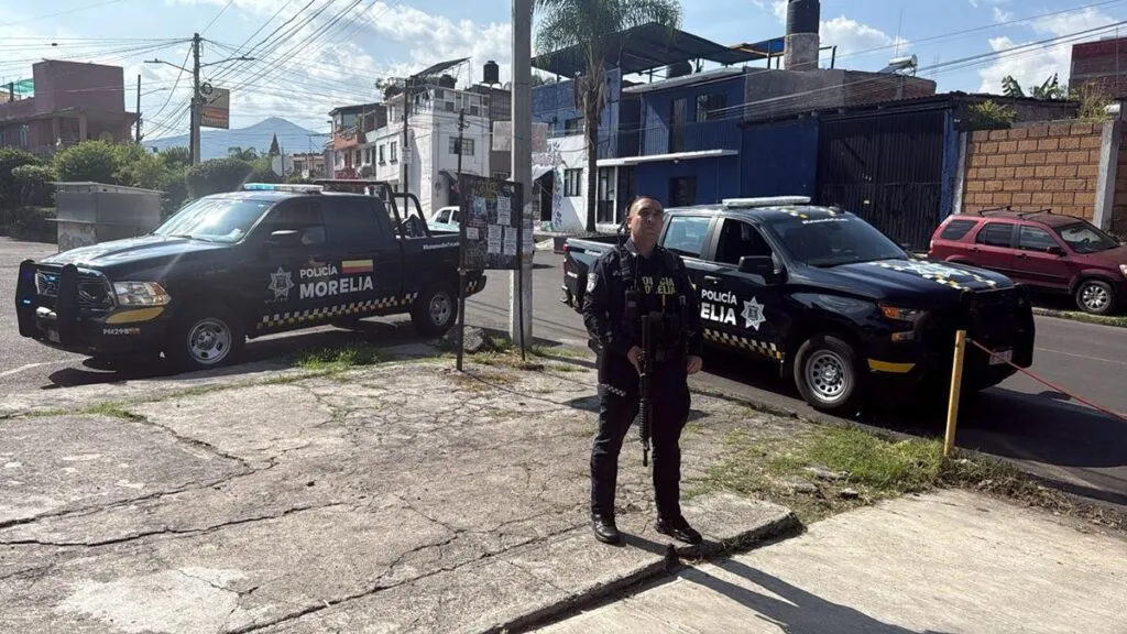 Le roban su camioneta mientras la lavaba; Policía de Morelia la recupera-1