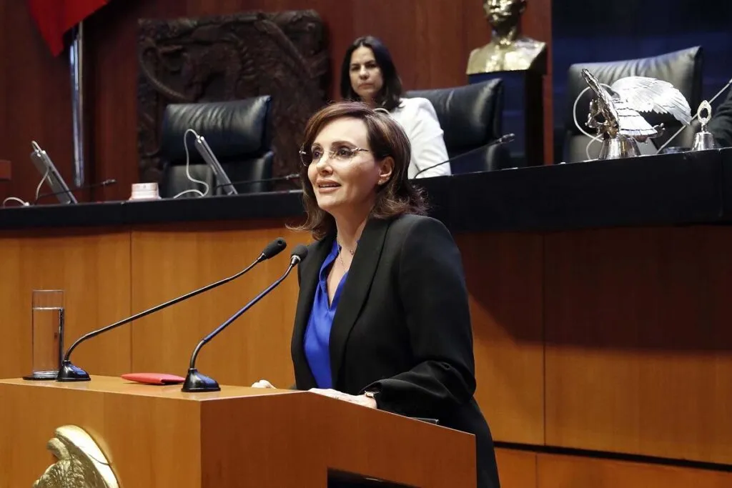 Lilly Téllez critica a Beatriz Gutiérrez Müller y acusa enriquecimiento ilícito en Morena
