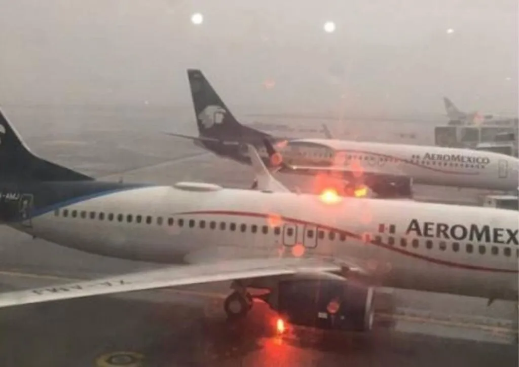 Lluvia continuará afectando vuelos e itinerarios en el AICM: Aeroméxico