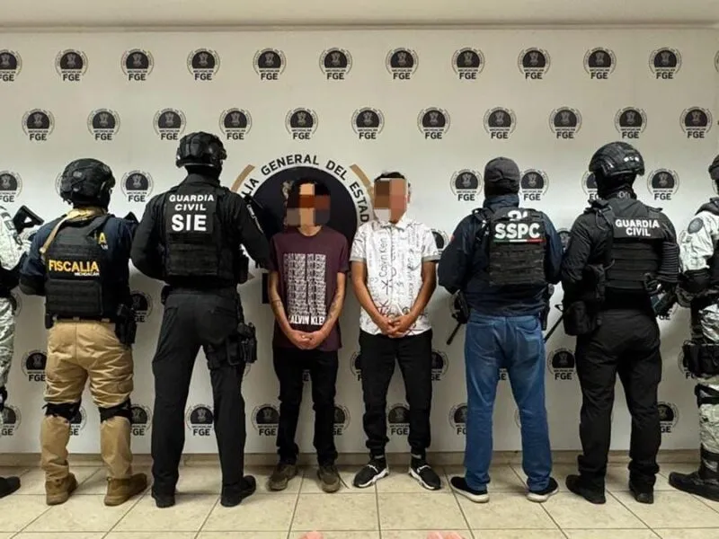 Logran detención de dos presuntos extorsionadores en Uruapan