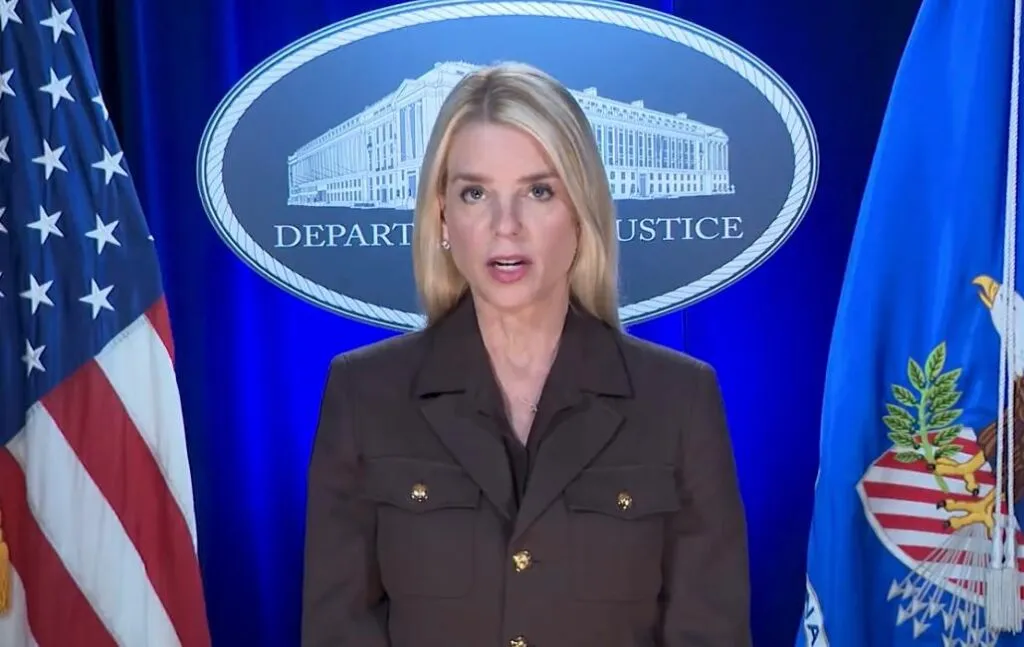 Maduro paga a gobiernos de México, Honduras y Guatemala para trafico de drogas vía aérea: Pam Bondi