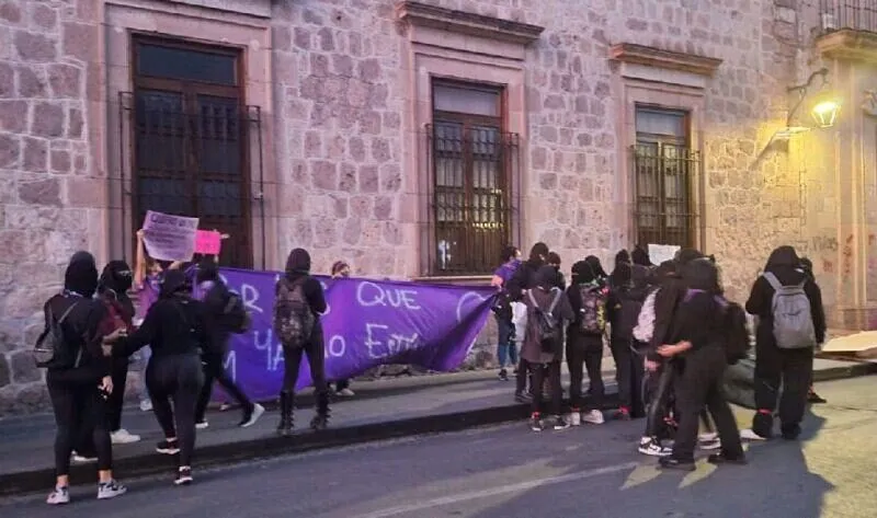 Manifestantes rechazan iniciativa de falsa paternidad