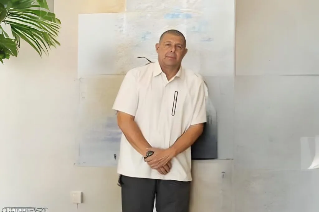 El director de Servicios Aéreos de la Fiscalía de Michoacán, Mariano Perea, ligado a Silvano Aureoles, es investigado por la FGR por presunto desvío millonario en helicópteros, enriquecimiento ilícito y contratos inflados en Michoacán 1