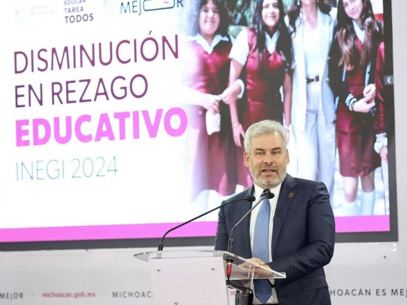 Michoacán avanza en rezago educativo aseguró Alfredo Ramírez Bedolla