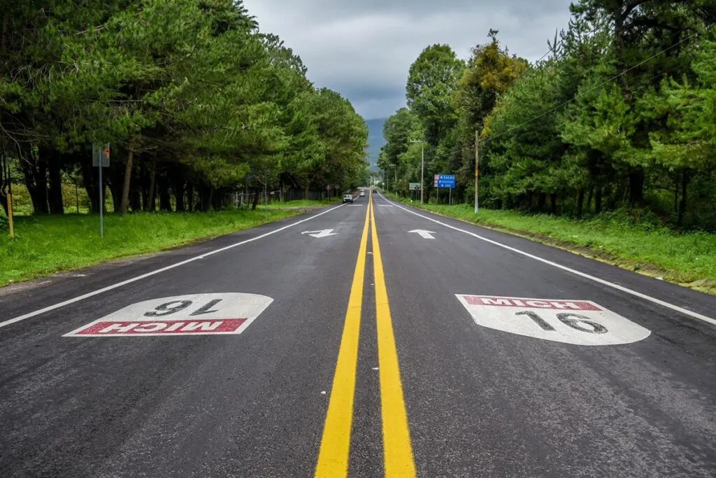 Michoacán ha destinado mil 022 millones de pesos en obras públicas de autogobiernos