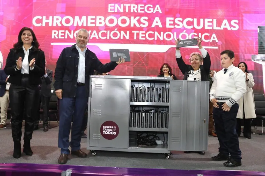 Michoacán lidera la reducción de rezago educativo en México, logrando un significativo avance entre 2022 y 2024