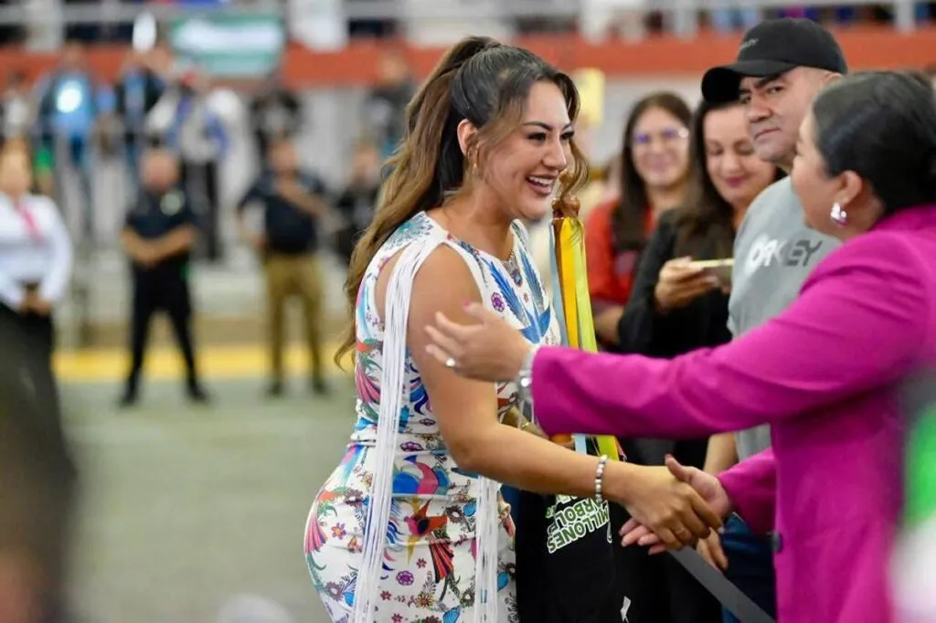 Mónica Valdez en su primer informe de gobierno