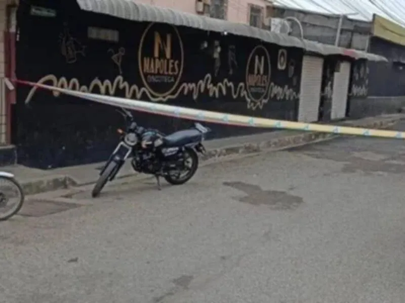 Nueva masacre en Ecuador: ocho muertos en un ataque a tiros frente a una discoteca en Santa Lucía