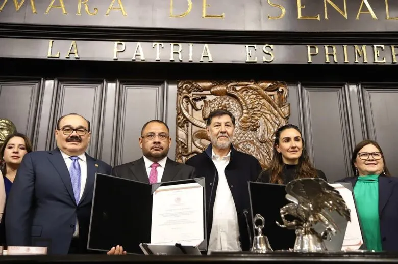 Omar Reyes Colmenares asume el cargo de titular de la UIF y María del Carmen Bonilla como subsecretaria de Hacienda