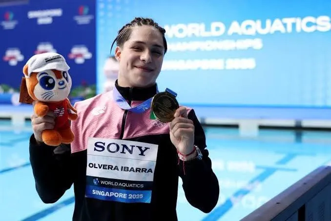 Osmar Olvera logra oro en el Mundial de Singapur